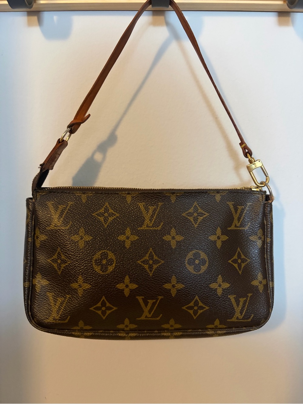 VINTAGE AUTHENTIC Louis Vuitton Pochette accessories. - Picture 2 of 11